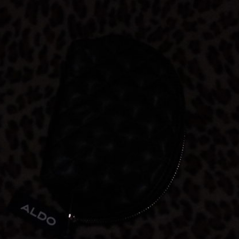 Makeup Bag - Picture 3 of 4